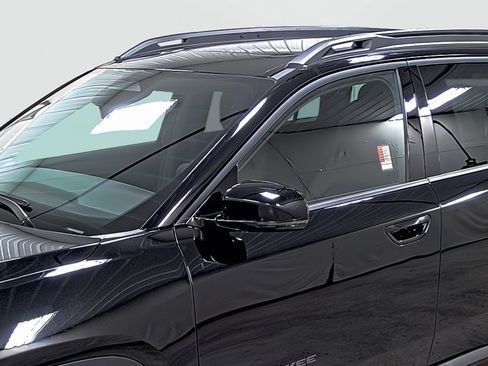 New 2026 Jeep Cherokee Limited image 8