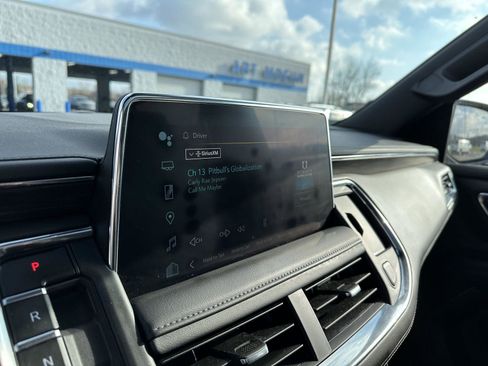 Used 2024 Chevrolet Tahoe Z71 w/ Luxury Package image 27