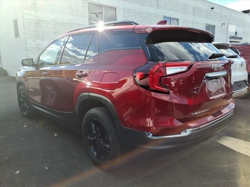 Certified 2022 GMC Terrain AT4 image 3
