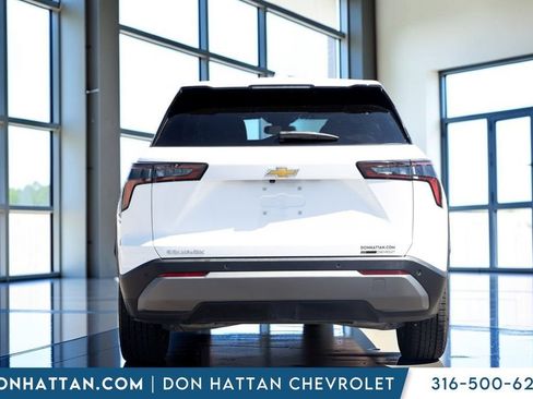 Used 2025 Chevrolet Equinox LT FWD image 19
