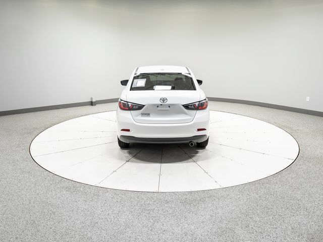 Used 2019 Toyota Yaris L FWD image 28