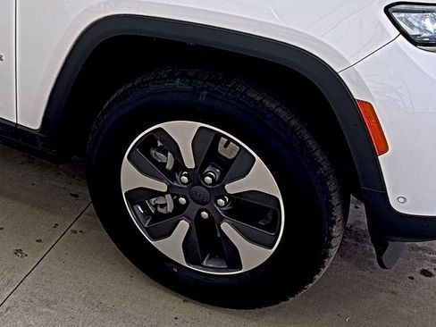 Certified 2023 Jeep Grand Cherokee 4WD 4xe w/ Luxury Tech Group II image 15