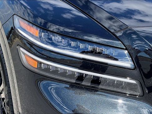 Used 2026 Genesis GV80 3.5T e-SC image 12