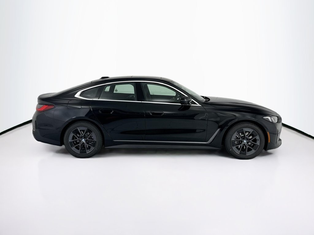 New 2026 BMW i4 eDrive40 w/ Premium Package RWD image 4
