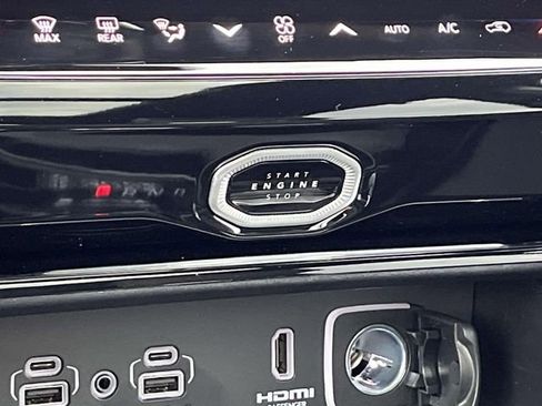 New 2026 Jeep Grand Cherokee Summit w/ Obsidian Package AWD/4WD image 30