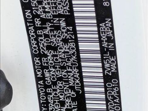 Used 2019 Toyota Prius LE FWD image 16
