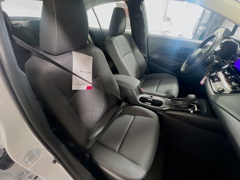 New 2025 Toyota Corolla LE image 30