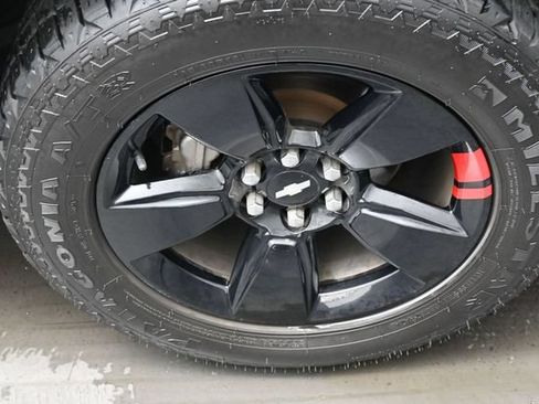 Used 2020 Chevrolet Colorado LT w/ Redline Special Edition AWD/4WD image 29