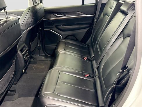 Used 2023 Jeep Grand Cherokee 4WD 4xe image 5