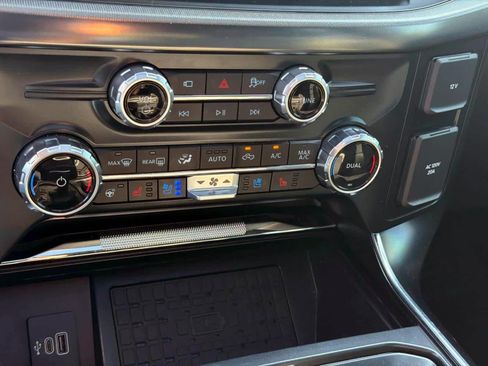 Used 2025 Ford F150 Raptor AWD/4WD image 21