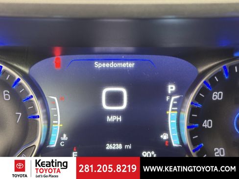 Used 2025 Chrysler Pacifica Select FWD image 25