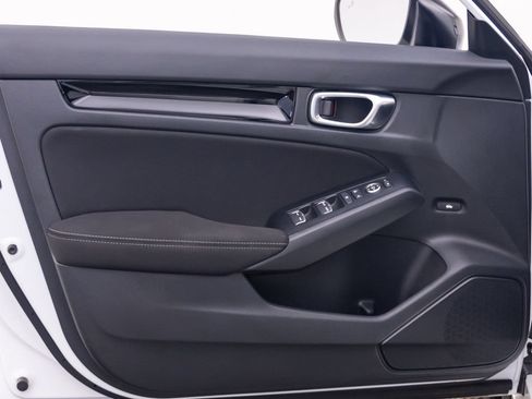 Used 2025 Honda Civic Sport image 15