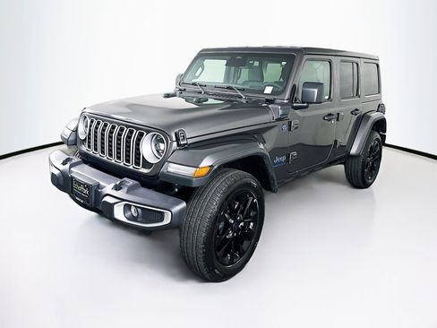 Used 2025 Jeep Wrangler Sahara w/ Safety Group image 3