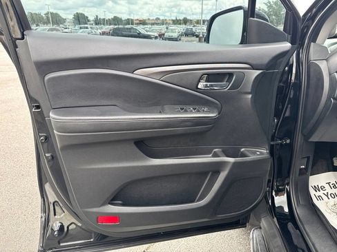 Used 2023 Honda Ridgeline Sport image 30