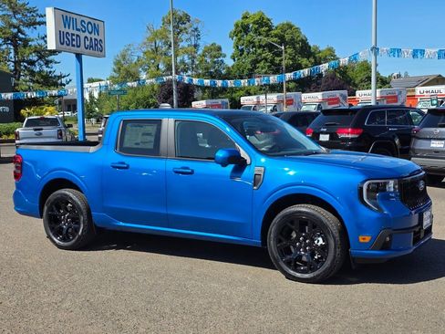 New 2025 Ford Maverick Lobo image 2