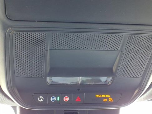 New 2026 Chevrolet Traverse LT image 21