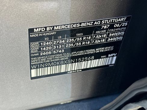 Certified 2025 Mercedes-Benz EQB 300 4MATIC image 38