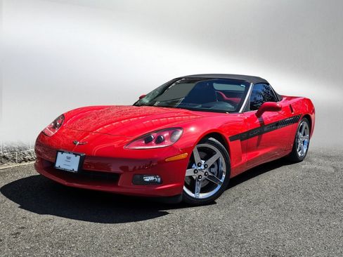 Used 2007 Chevrolet Corvette Convertible w/ Preferred Equipment Group RWD image 1