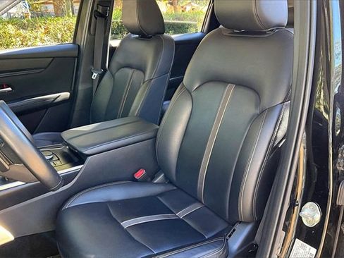 Used 2024 MAZDA CX-90 3.3 Turbo w/ Select Package image 18