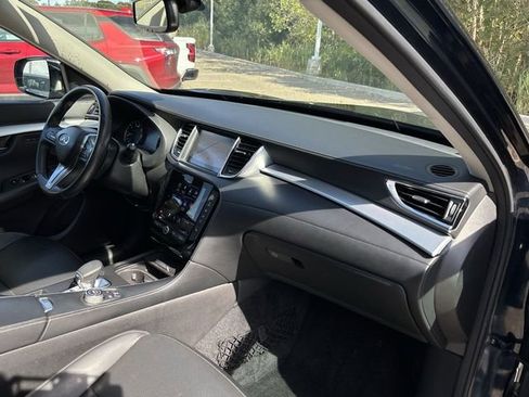 Used 2019 INFINITI QX50 Essential w/ Premium Heat Package image 28