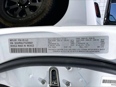 Certified 2026 RAM 2500 Big Horn AWD/4WD image 29