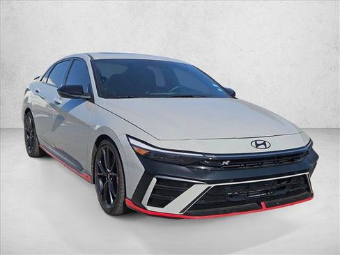 Used 2025 Hyundai Elantra N image 3