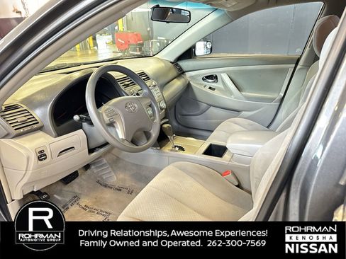 Used 2009 Toyota Camry LE image 4