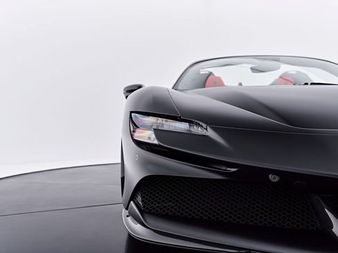 Used 2024 Ferrari SF90 Spider AWD/4WD image 32