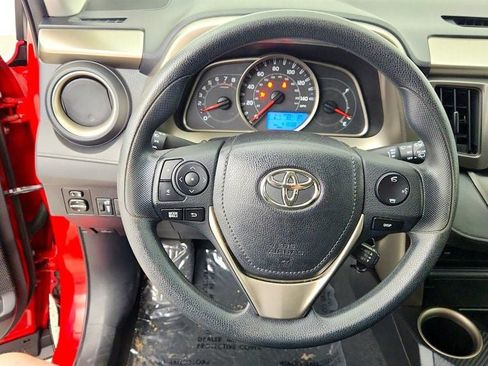 Used 2015 Toyota RAV4 LE AWD/4WD image 13