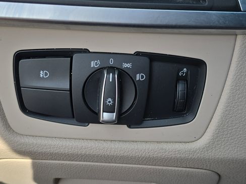 Used 2016 BMW 340i xDrive Sedan image 25