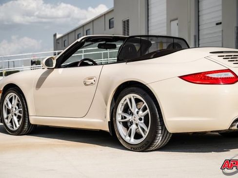 Used 2009 Porsche 911 Carrera RWD image 47