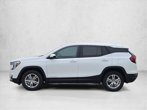 Used 2024 GMC Terrain SLE FWD image 7