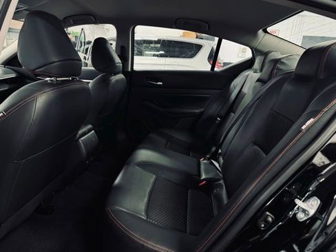 Used 2023 Nissan Altima 2.5 SR image 18