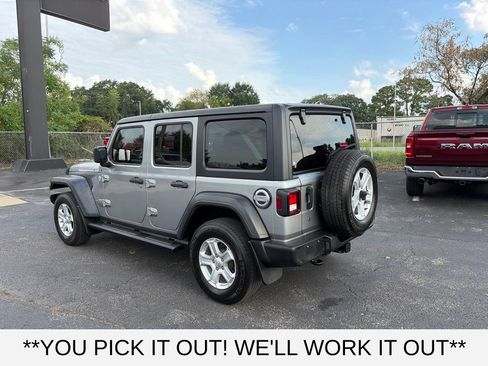 Used 2018 Jeep Wrangler Unlimited Sport AWD/4WD image 4