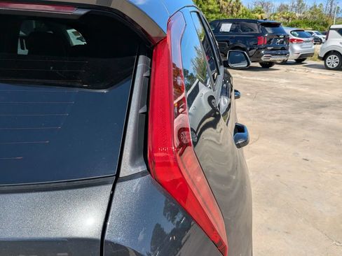 Certified 2024 Kia Niro EX FWD image 11