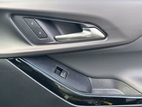 New 2026 Chevrolet Equinox LT image 23