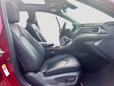 Used 2018 Toyota Camry XSE w/ Audio Package FWD image 21