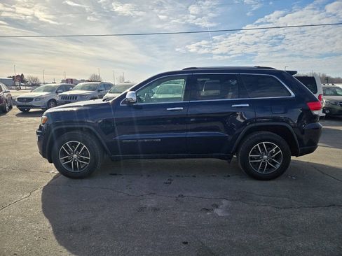 Used 2017 Jeep Grand Cherokee Limited w/ Trailer Tow Group IV image 4