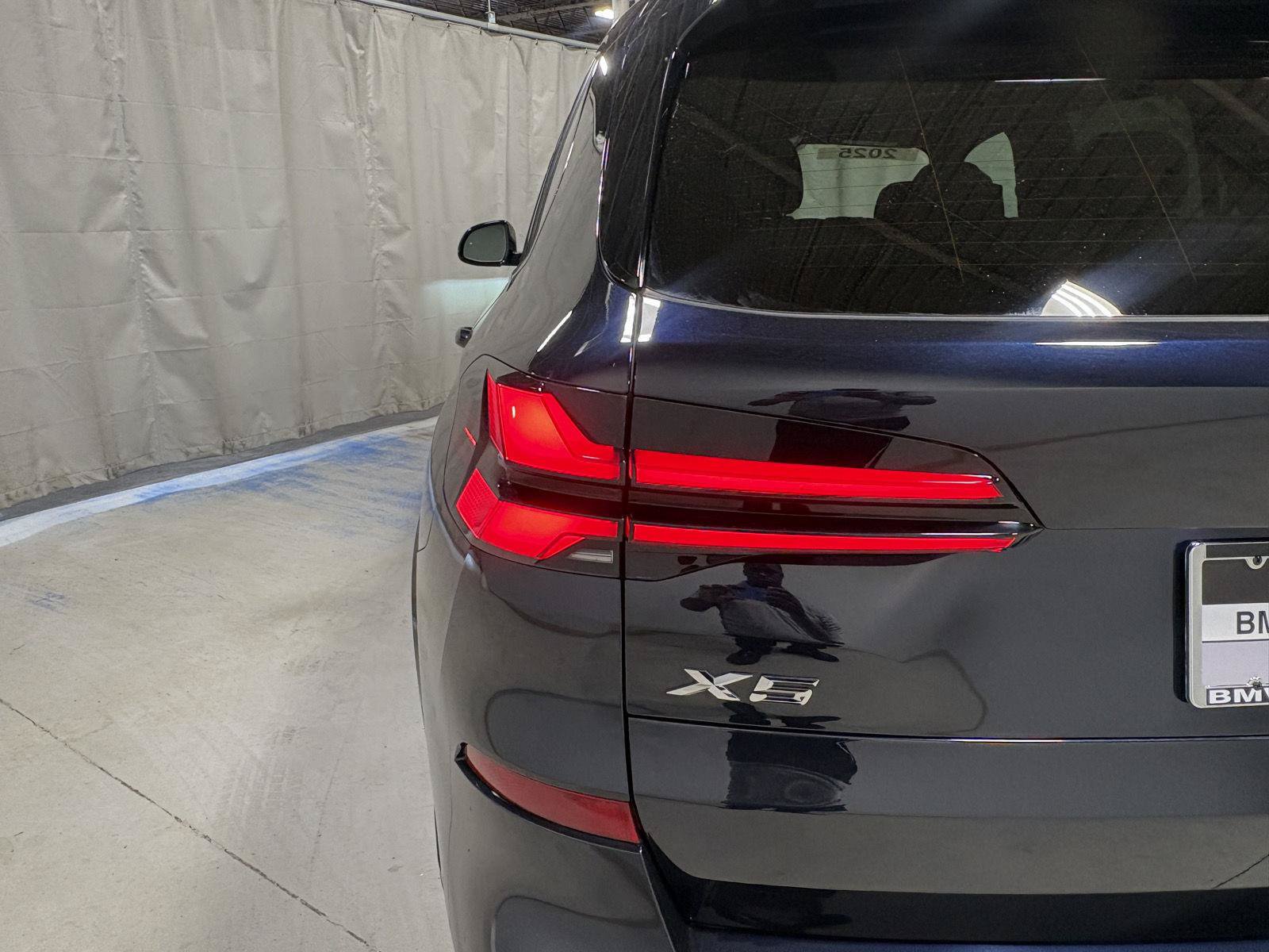 Used 2025 BMW X5 xDrive40i w/ Executive Package AWD/4WD image 36
