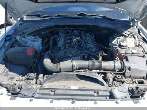 Used 2017 Jaguar XE Premium RWD image 15