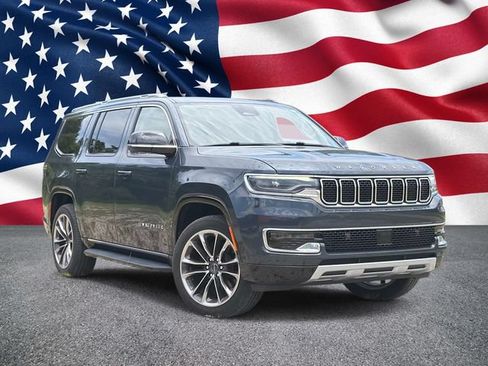 Used 2023 Jeep Wagoneer Series II w/ Premium Group I AWD/4WD image 3