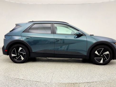 Used 2025 Hyundai Ioniq 5 SEL image 4