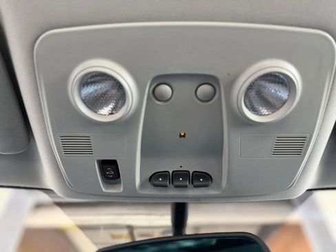 Used 2014 GMC Acadia SLT image 36