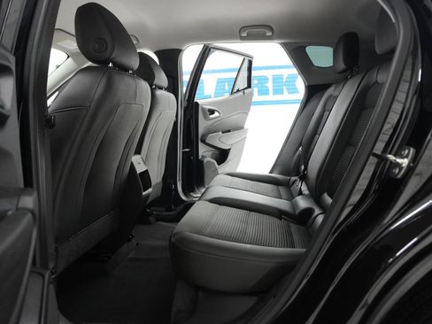 Used 2025 Chevrolet Trax LT w/ Driver Confidence Package image 31