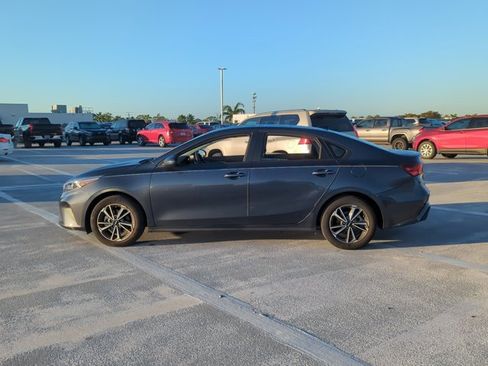 Used 2023 Kia Forte LXS image 6