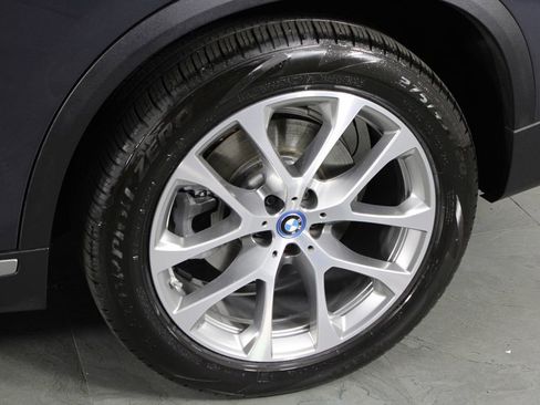 Used 2022 BMW X5 xDrive45e w/ Premium Package image 10