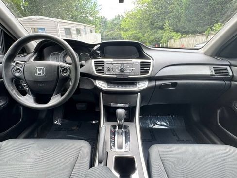 Used 2015 Honda Accord LX image 12