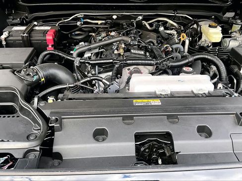 Used 2025 Toyota Tacoma TRD Off-Road image 30