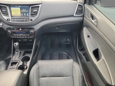 Used 2017 Hyundai Tucson Limited w/ Limited Ultimate Package 03 image 17