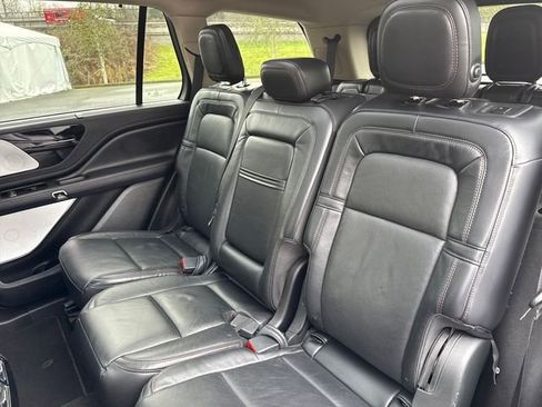 Used 2020 Lincoln Aviator Reserve w/ Equipment Group 202A image 23